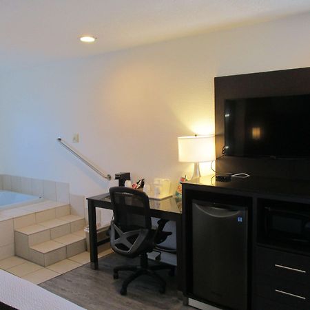 Surestay Hotel By Best Western Seaside Monterey Екстер'єр фото
