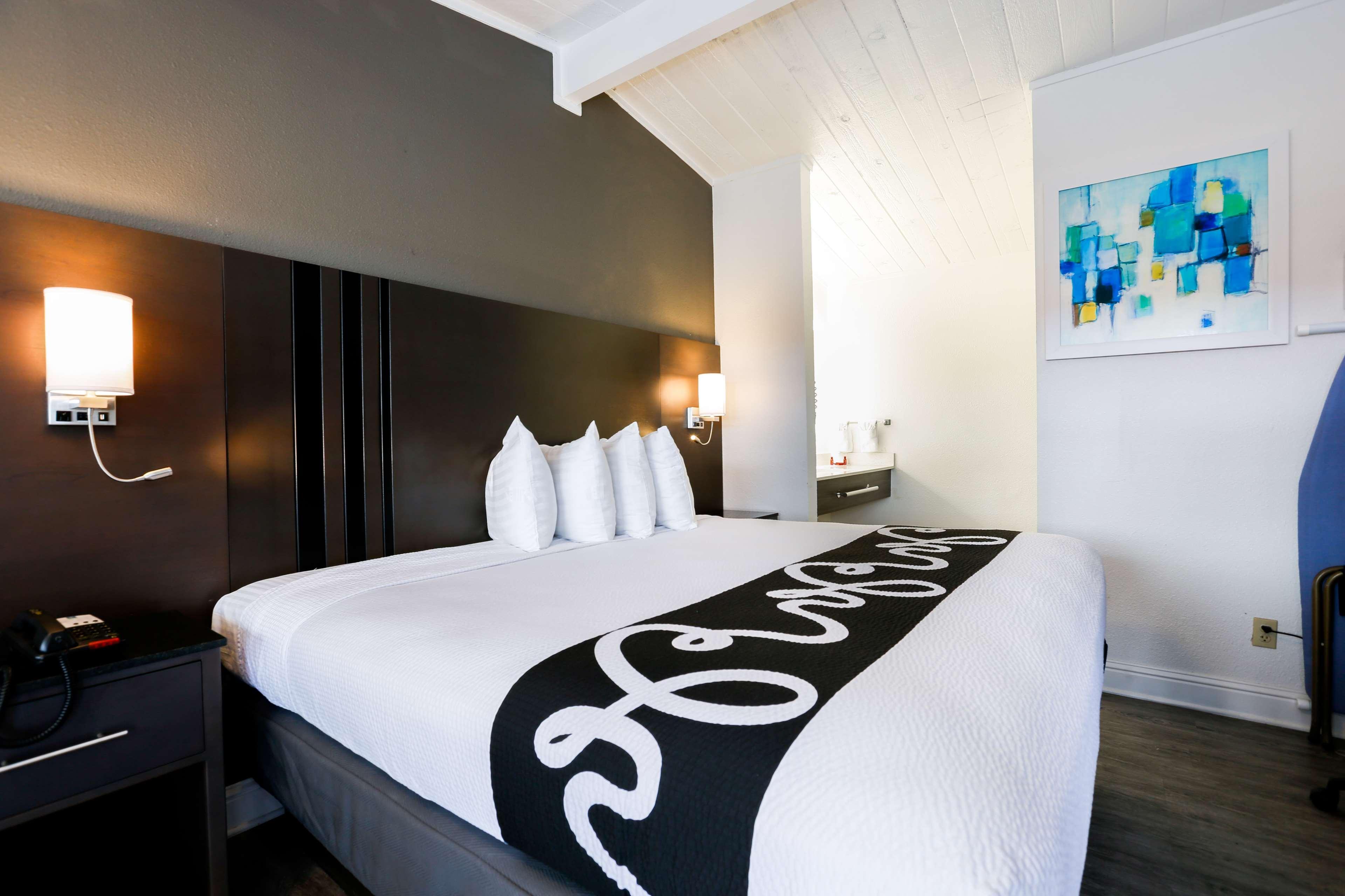 Surestay Hotel By Best Western Seaside Monterey Екстер'єр фото