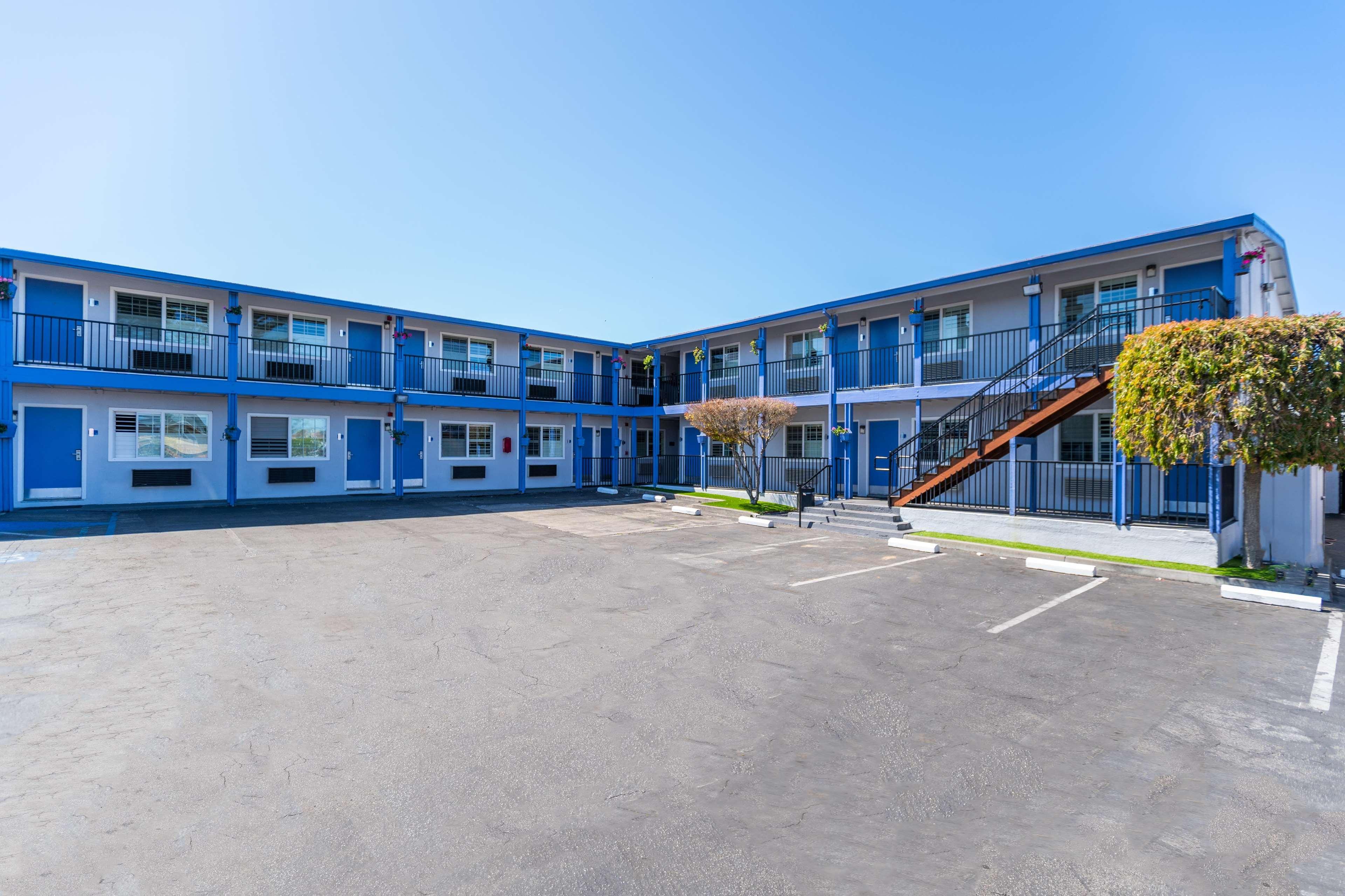 Surestay Hotel By Best Western Seaside Monterey Екстер'єр фото