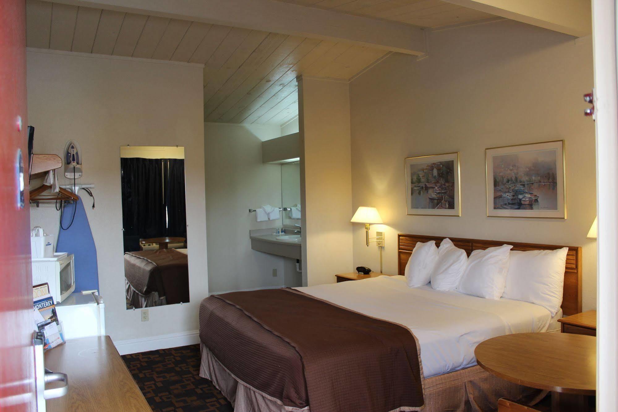 Surestay Hotel By Best Western Seaside Monterey Екстер'єр фото